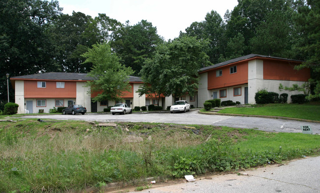 2990 Macon Dr SE in Atlanta, GA - Building Photo - Building Photo