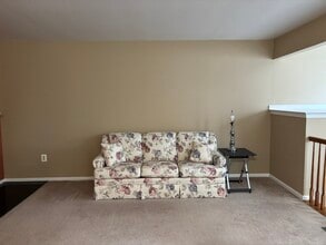 637 Muhlenberg Dr in Collegeville, PA - Foto de edificio - Building Photo