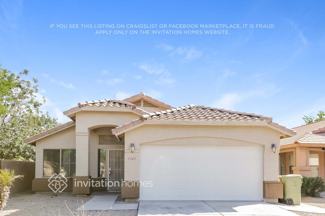 7329 N 68th Dr in Glendale, AZ - Foto de edificio