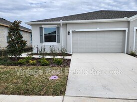 32760 Rustic Rise Rd in San Antonio, FL - Building Photo