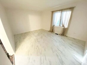 10840 Kilpatrick Ave in Oak Lawn, IL - Building Photo - Building Photo