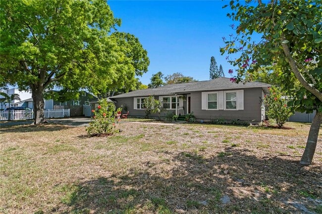 property at 3822 W Euclid Ave
