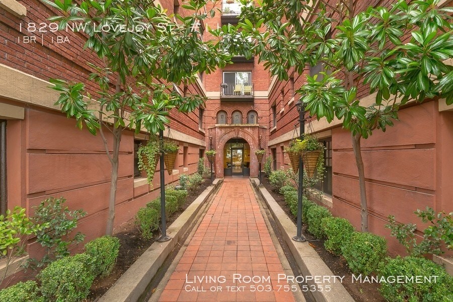 1829 NW Lovejoy St-Unit -#111 in Portland, OR - Building Photo