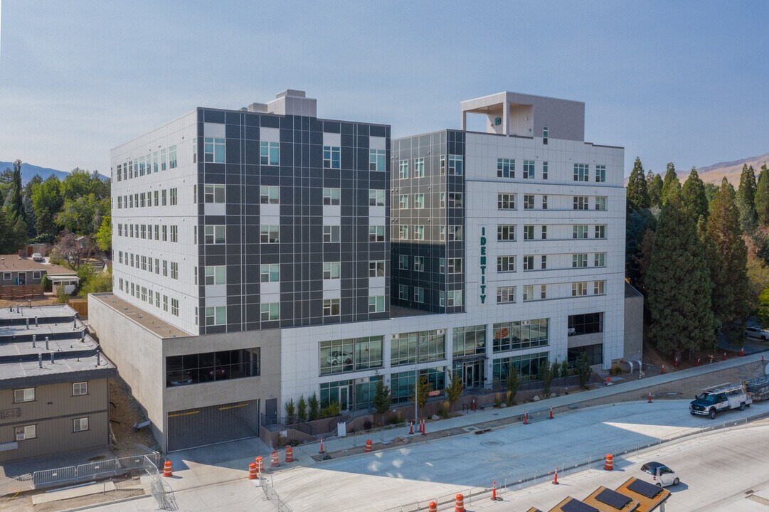 Fifteen51 in Reno, NV - Foto de edificio