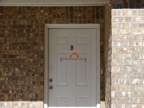 1208 W Manana Blvd in Clovis, NM - Building Photo - Building Photo