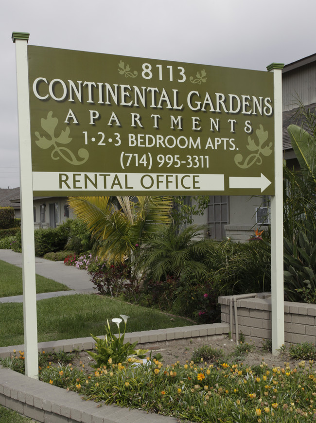 Continental Gardens Apartments in Stanton, CA - Building Photo - Building Photo