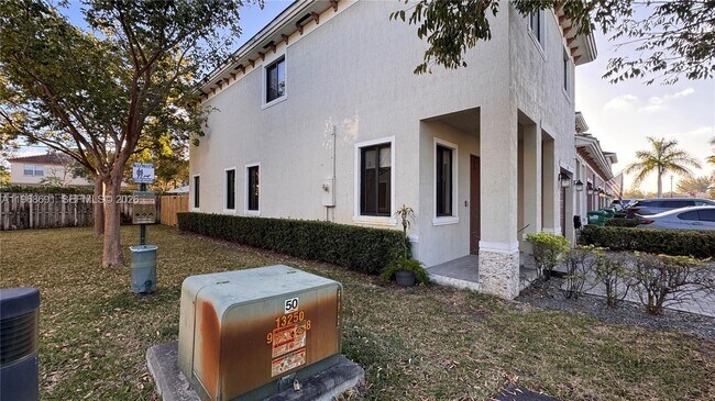 12764 SW 131st Terrace in Miami, FL - Building Photo - Building Photo