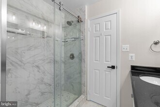 19 Saddleview Ct in North Potomac, MD - Building Photo - Building Photo