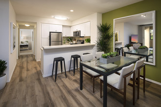 Las Palmas Apartment Homes in Irvine, CA - Building Photo - Building Photo