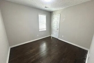 3715 Del Monico Dr in Decatur, GA - Foto de edificio - Building Photo