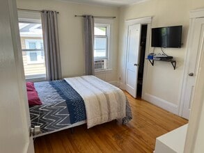 41 Hooper St, Unit 3rd floor in Worcester, MA - Building Photo - Building Photo
