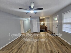 3212 W 9th St in Lawrence, KS - Building Photo - Building Photo