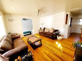 910 Bungalow Ct in Fort Collins, CO - Building Photo