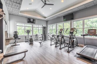 ReNew Danbury in Danbury, CT - Foto de edificio - Interior Photo