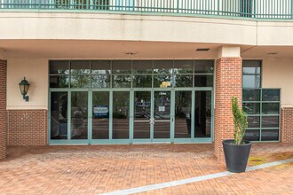 River Place Condominiums in Augusta, GA - Foto de edificio - Building Photo