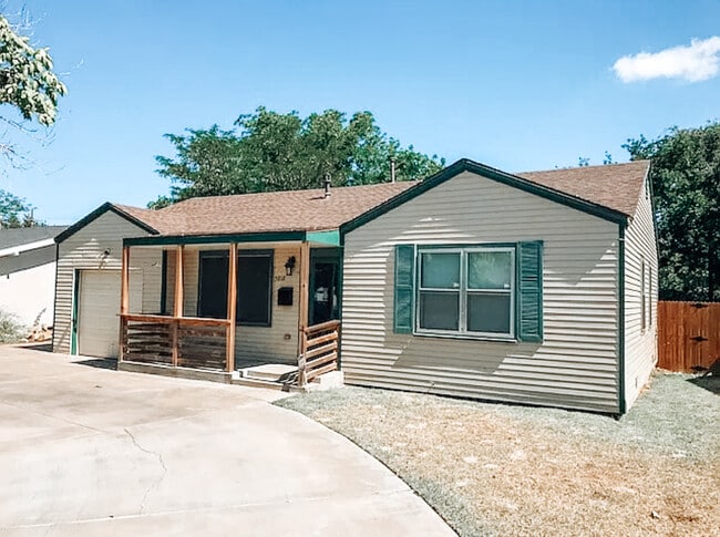 property at 3818 33rd St
