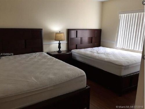 158 Lakeview Dr-Unit -1J in Weston, FL - Building Photo - Building Photo