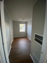 4872 Montgomery Rd in Millington, TN - Foto de edificio - Building Photo