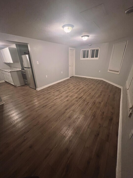 117 N 60th St in Milwaukee, WI - Building Photo