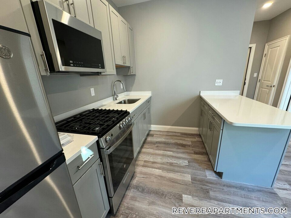 1499 N Shore Rd-Unit -303 in Revere, MA - Building Photo
