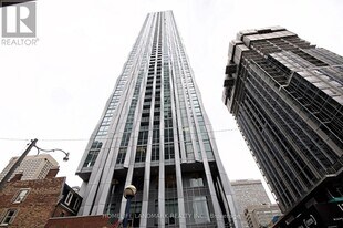 1 Yorkville Ave in Toronto, ON - Building Photo