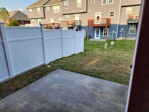 1210 Poet's Ct in Harrisonburg, VA - Building Photo - Building Photo