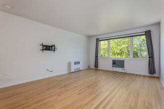 1005 Madison St, Unit 405 in Evanston, IL - Building Photo - Building Photo
