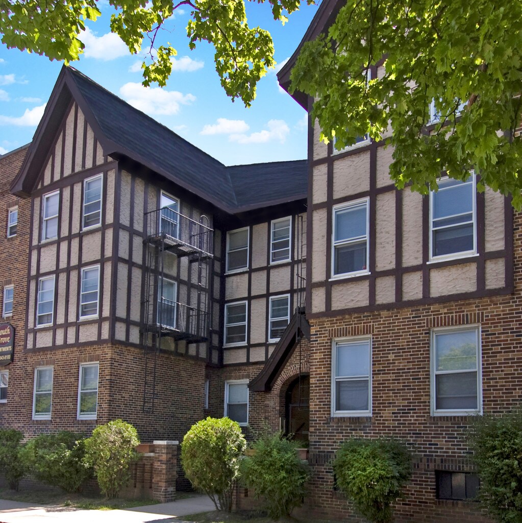 South Grove Apartments in Valley Stream, NY