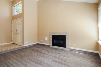7831 Poitiers Dr in Houston, TX - Building Photo - Building Photo
