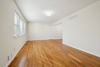 92 Roland Ave-Unit -A in South Orange, NJ - Building Photo - Building Photo