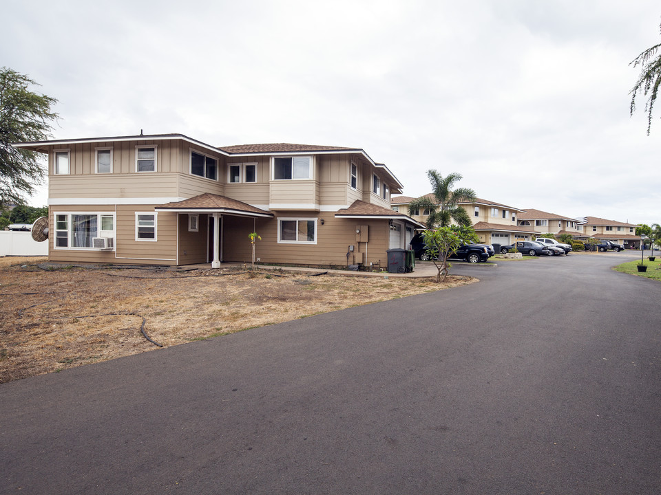 87-204 Kulaaupuni St in Waianae, HI - Foto de edificio