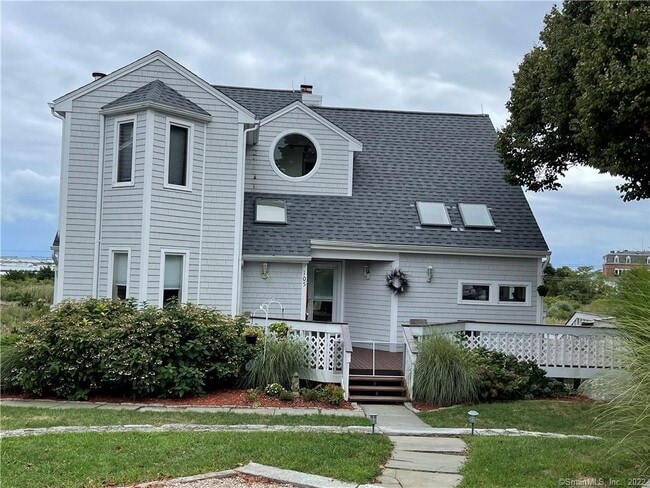 property at 105 Elm St