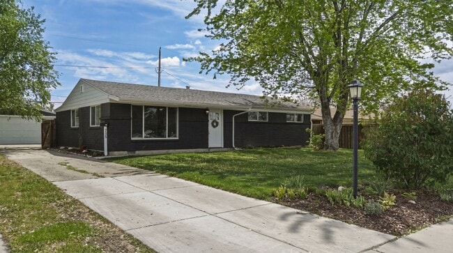 755 W 255 N in Orem, UT - Building Photo - Building Photo