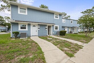 11359 Bedford Oaks Dr in Jacksonville, FL - Building Photo - Building Photo