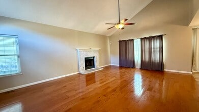 953 Dancing Horse Dr in Colorado Springs, CO - Building Photo - Building Photo