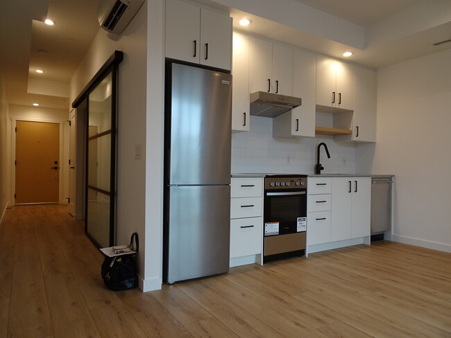 property at 660 Cawston Ave