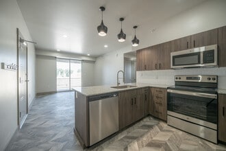 The Lofts on Broadway in Idaho Falls, ID - Foto de edificio - Building Photo