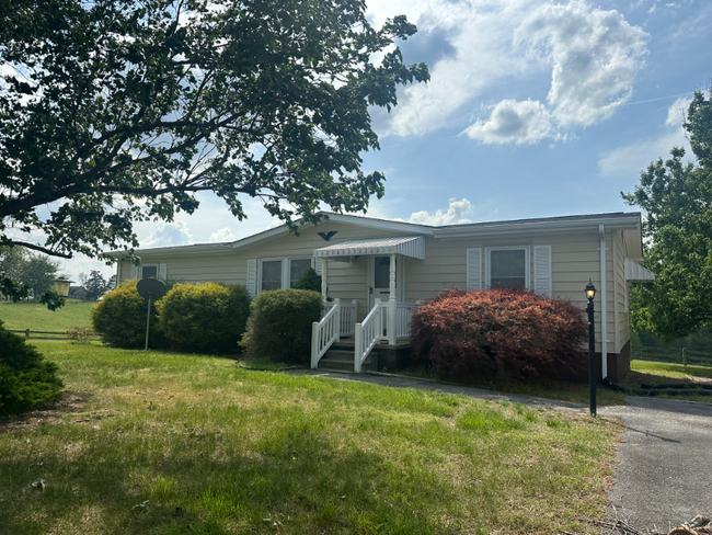 property at 1099 Fairlea Rd