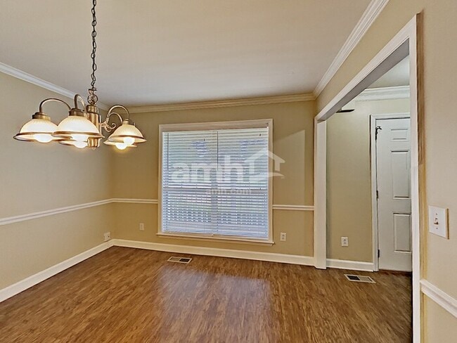 property at 2581 Douglas Ln