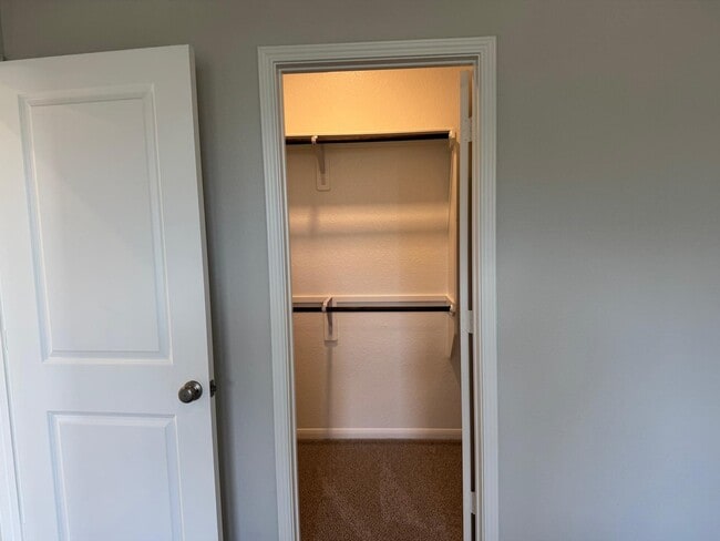 property at 5606 Pearl Vis Dr