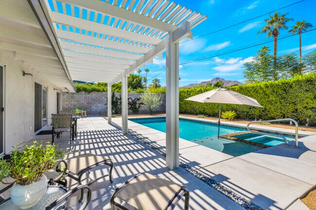 37535 Melrose Dr in Cathedral City, CA - Building Photo - Building Photo