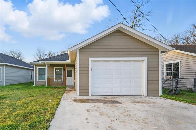 1436 E Broadway St in Gainesville, TX - Building Photo