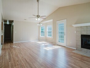 2404 SW Morris St in Bentonville, AR - Building Photo - Building Photo