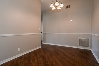 11152 Cloverhill Cir W in Jacksonville, FL - Foto de edificio - Building Photo