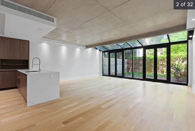 property at 253 E 7th St