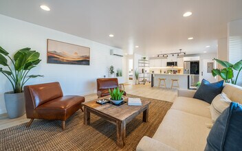 1215 Columbine St in Wenatchee, WA - Foto de edificio - Building Photo