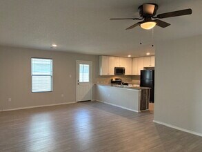 7907 Serro Medina in San Antonio, TX - Building Photo - Building Photo