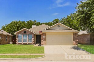 757 Dema Ln in Burleson, TX - Building Photo