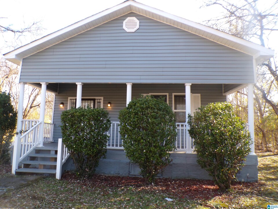 1907 Dawson Ave in Bessemer, AL - Building Photo