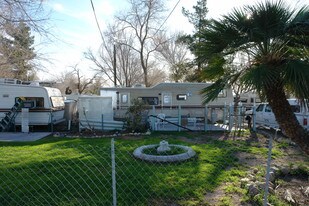 Trailerdale in Las Vegas, NV - Building Photo